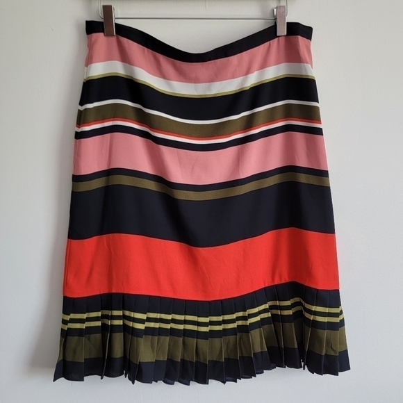 Ann Taylor Dresses & Skirts - Ann Taylor stripped pleated skirt sz 12
